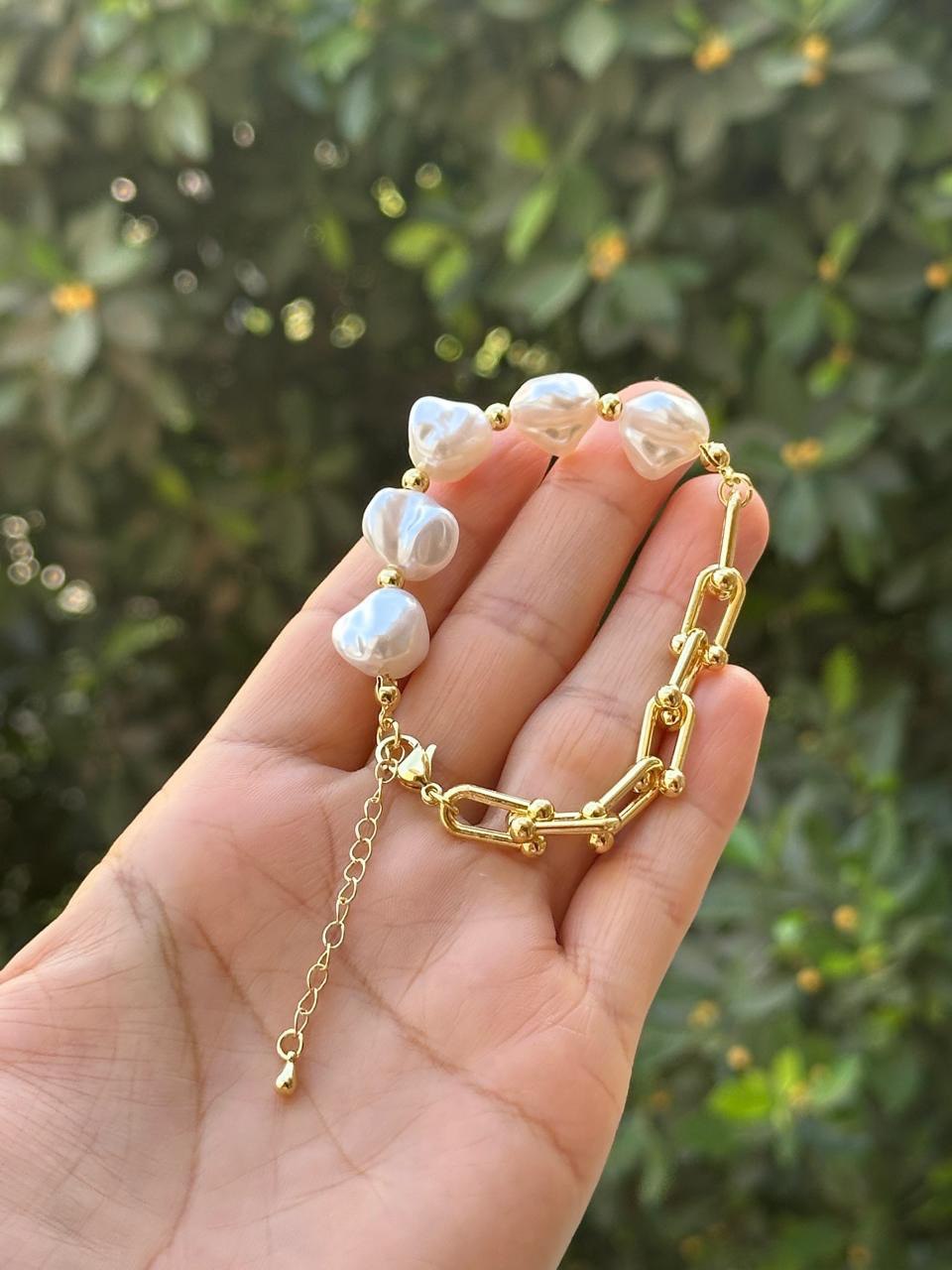 Pearl Heart Bracelet