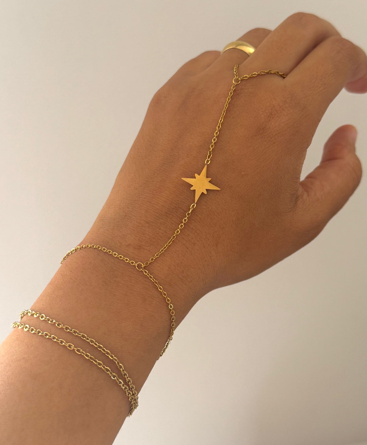 Amara Spark handchain
