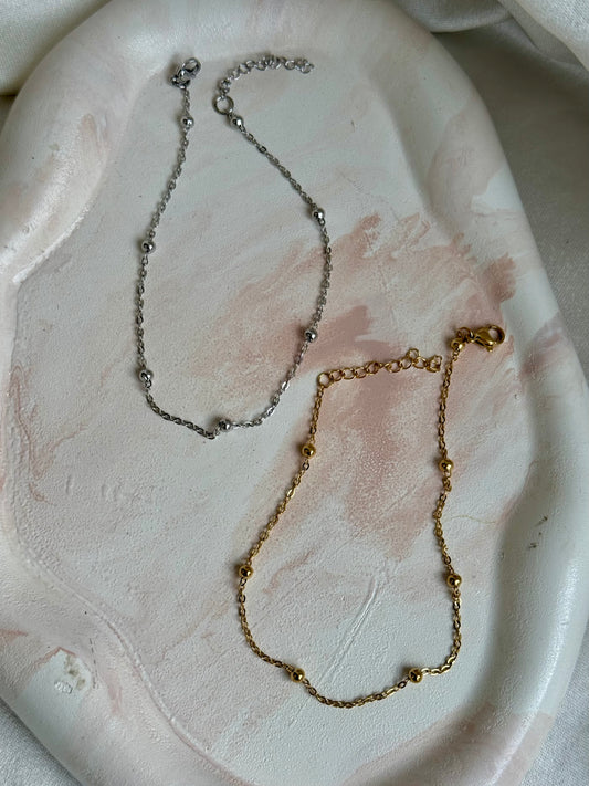 قلادة ٣٩