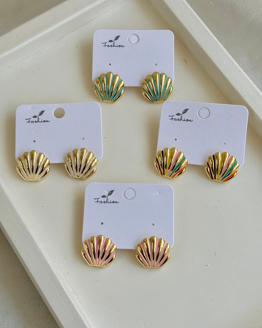 Golden Shell Earrings