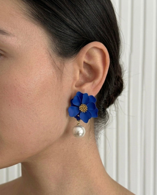 Petal Pearl Earrings